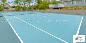 Sân tennis bề mặt cứng