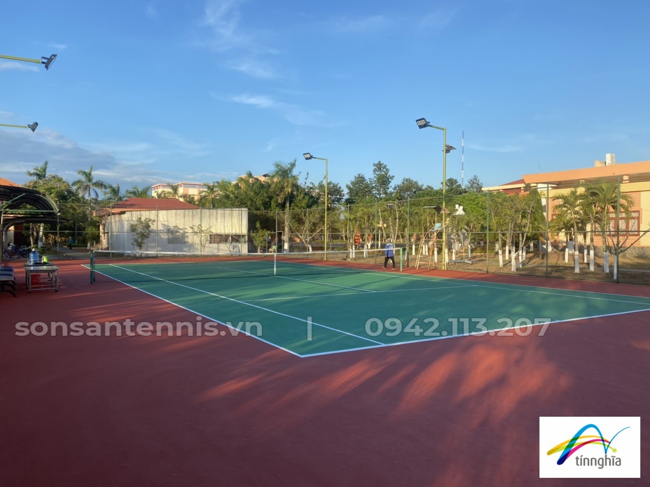 Sửa chữa và sơn màu 3 lớp Master Court cho sân tennis của bộ tư lệnh biên phòng TP Cao Lãnh 5